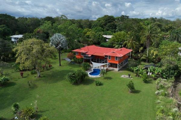 Ocean-view property in las palmas puerto armuelles