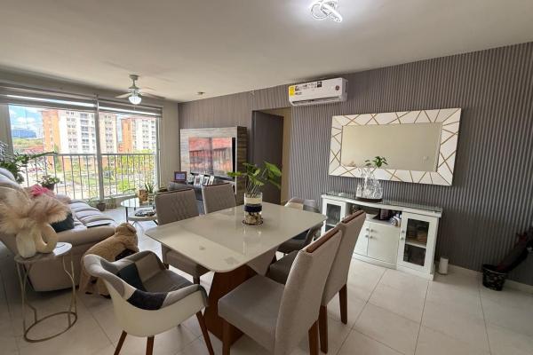 Sale of apartment in torres de versalles ii building