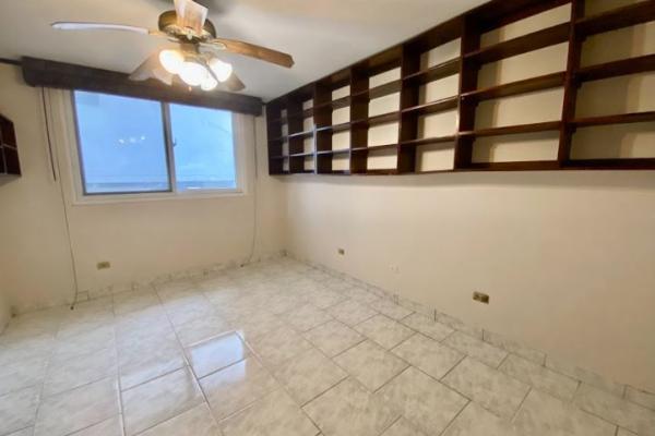The crab, apartment for sale.