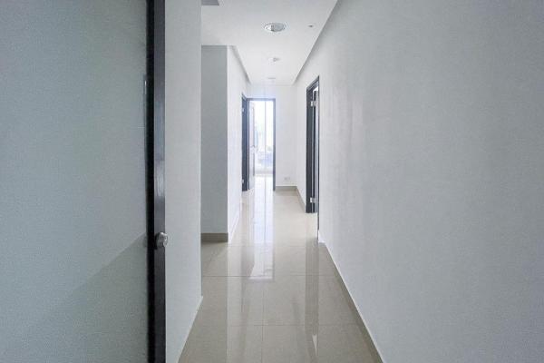 Office in el tornillo