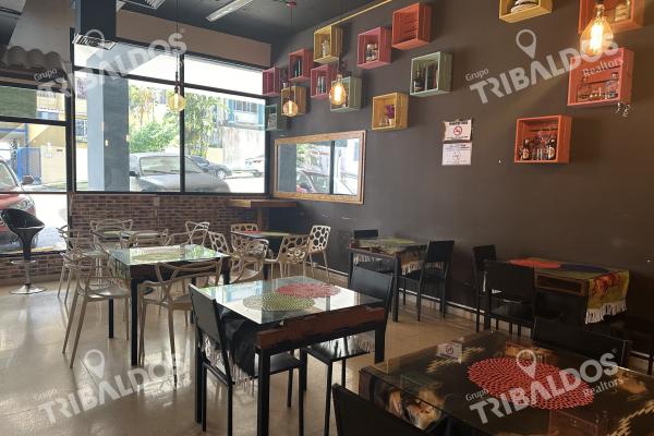 Venta de local comercial rentando en hato pintado a pasos de la 12 de octubre