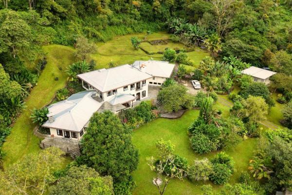 Luxury mountain estate in volcan, tizingal, chiriqui
