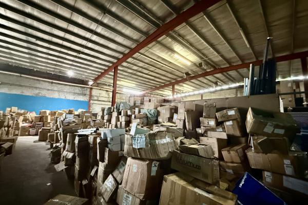 Se vende local comercial con galera bodega