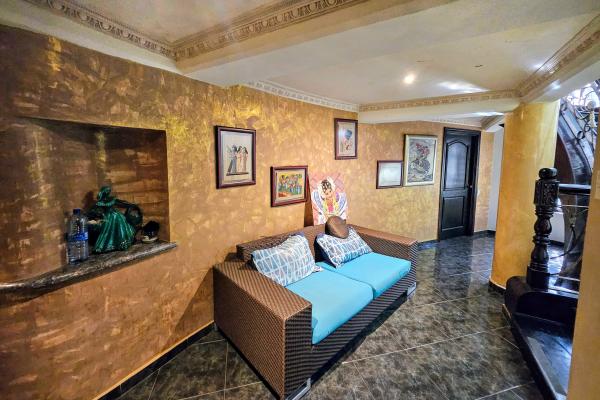 Venta de amplia casa en albrook