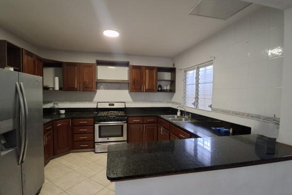 A single-family house with a pool is for sale in altos de panama.