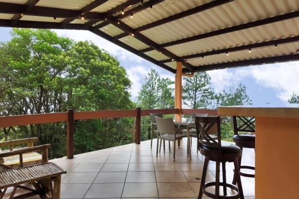 Beautiful house for sale -higlands altos del maria