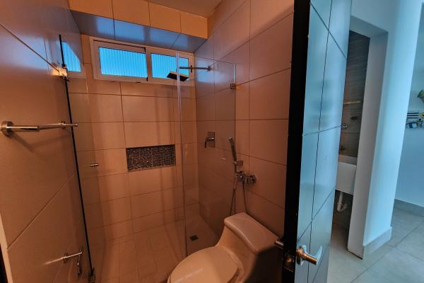 Sale of apartment in ocean wave, nueva gorgona.