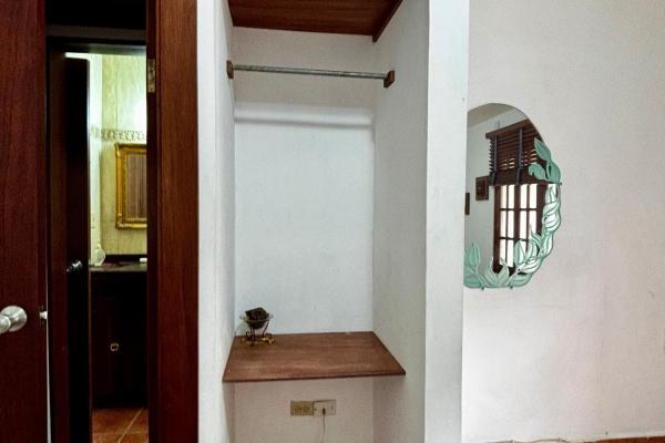 House in coronado, las acacias avenue