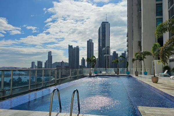Apt amoblado en av balboa - waters on the bay - 256 m2