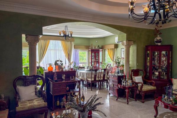 Multifamily building in panama city panama