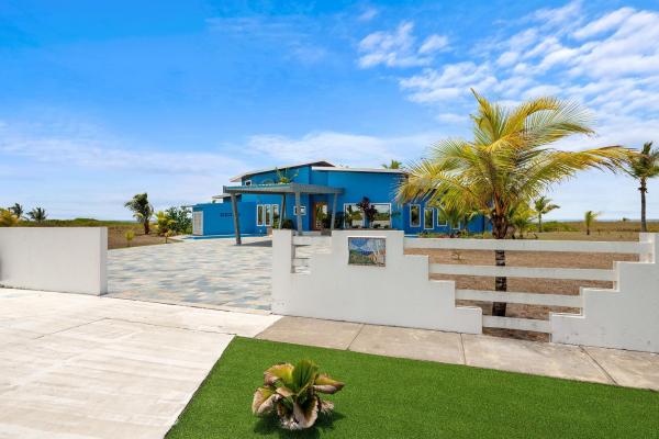 Unique beachfront home in playa la barqueta