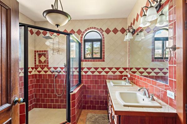 Spacious 3-bedroom home for sale in boquete