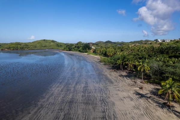 Casa moderna-hermosa bay boca chica panamá