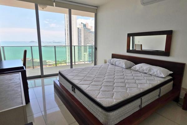 Se vende apartamento en ph allure piso alto con vista al mar