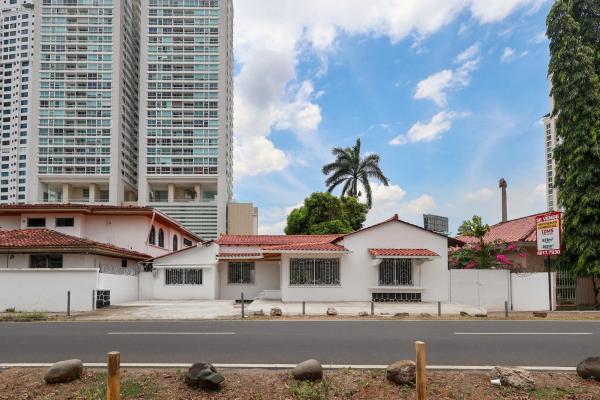 Venta de propiedad comercial en san francisco con zonificación zm5