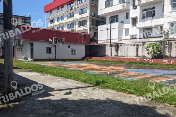 Venta de terreno en la ave. justo arosemena