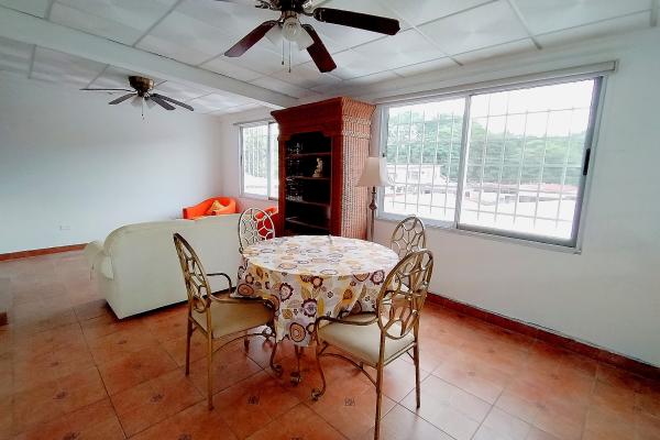 Sale of townhouse in villa cáceres