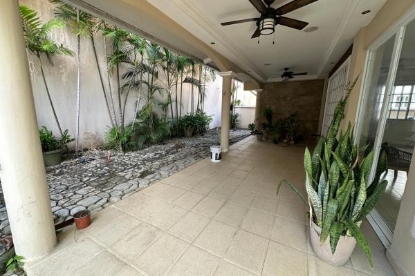 House for rent at altos de panama