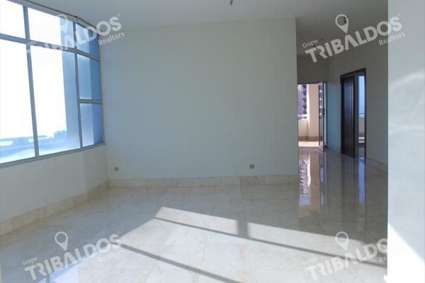 Venta de apartamento en ph torre del parque