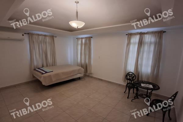 A single-family house with a pool is for sale in altos de panama.