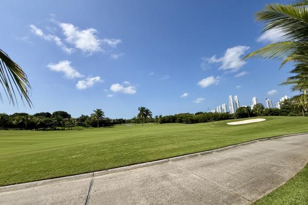 Venta de casa en fairway estates, santa maria
