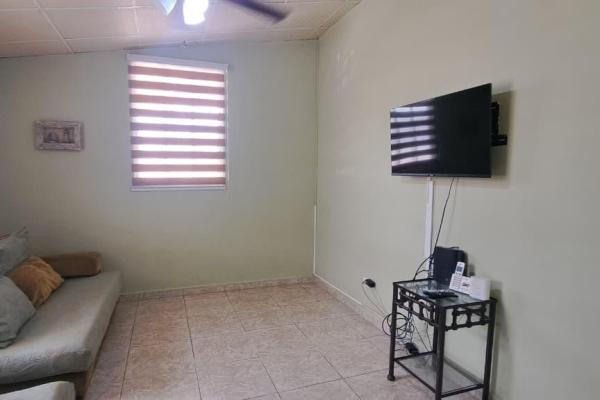 Casa con piscina en un amplio terreno en nueva gorgona, panamá.