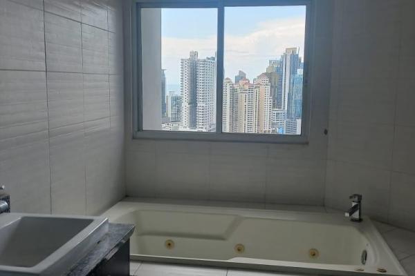 Se vende apartamento luxor tower el cangrejo reposeído