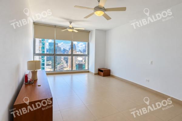 Oceanfront apartment for sale | 204 m2