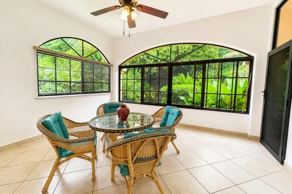 Spacious furnished ground floor apartment in valle