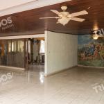 Venta de casa con amplio terreno en altos del golf, parque lefevre