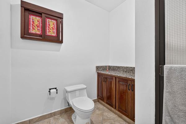 Condominio exclusivo en el tercer piso en valle escondido boquete