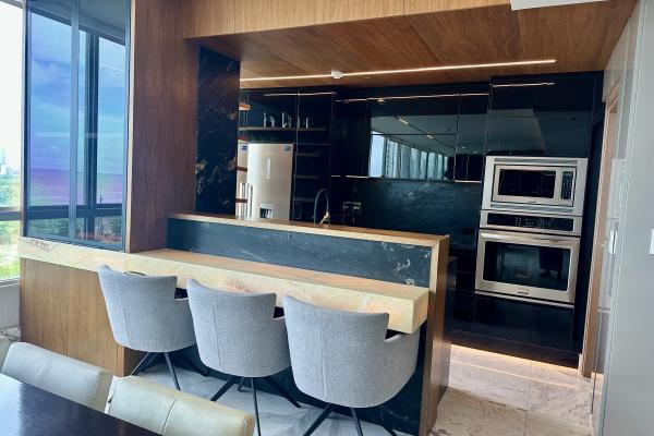 Venta de espectacular apartamento rentando en ph maui costa del este rentando