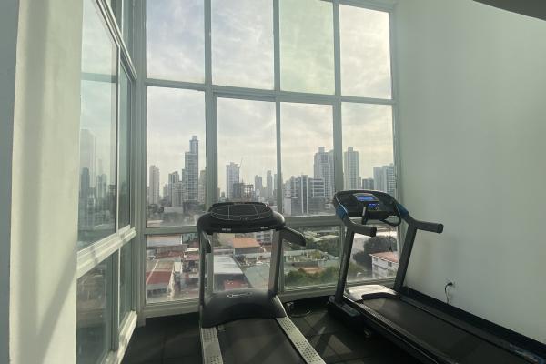 Alquiler de apartamento en ph the cosmopolitan (amoblado)