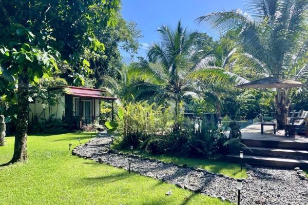 Tropical caribbean estate with guest cabin & pool