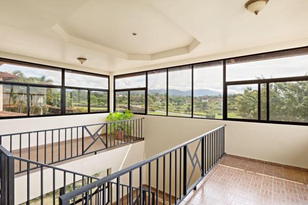 Condominio de 2 rec. en los molinos boquete