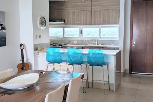 Beachfront living condo gorgona close to coronado
