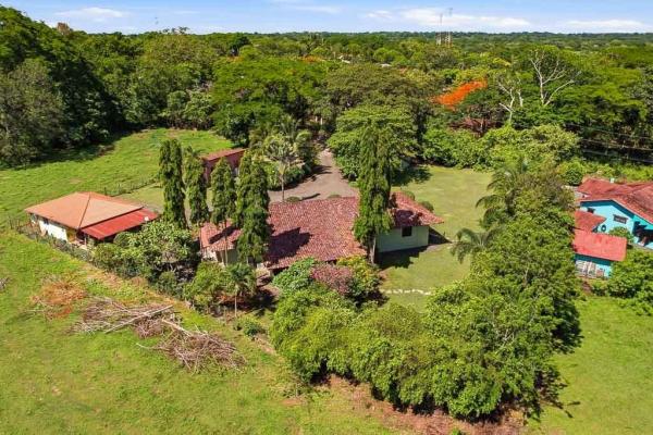 Custom country home with casita in pedasi