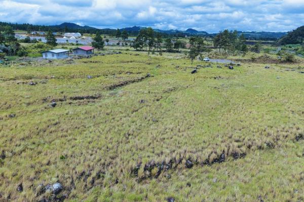 Large residential lot for sale – paso ancho
