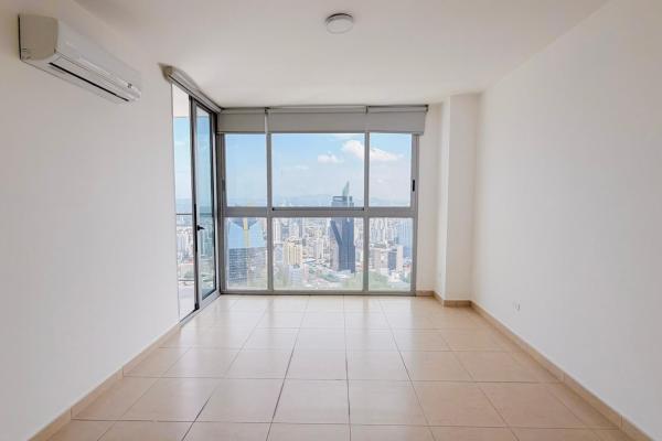 Piso alto en av balboa - waters 68d - 122 m2
