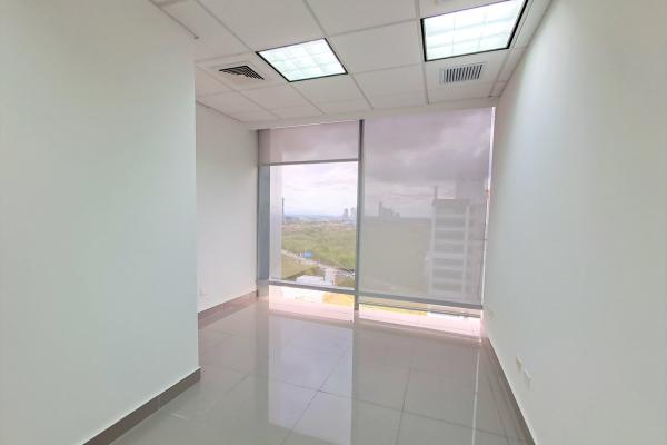 Venta de oficina en torre aseguradora ancón, costa del este