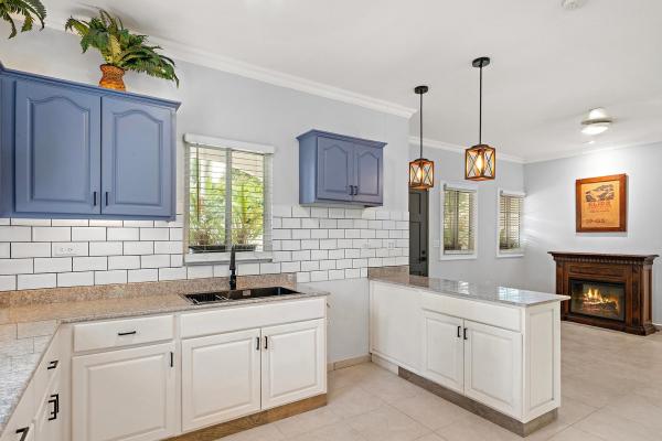 Casa con piscina de agua salada en dolega panamá