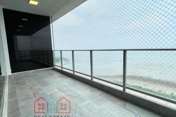 Regalia vista al mar