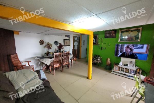 Venta de terreno con mejoras en pueblo nuevo