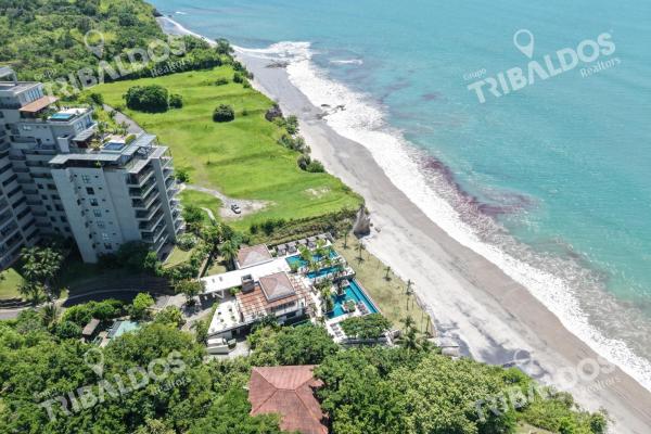 Private-pool beach residence in panama punta caelo