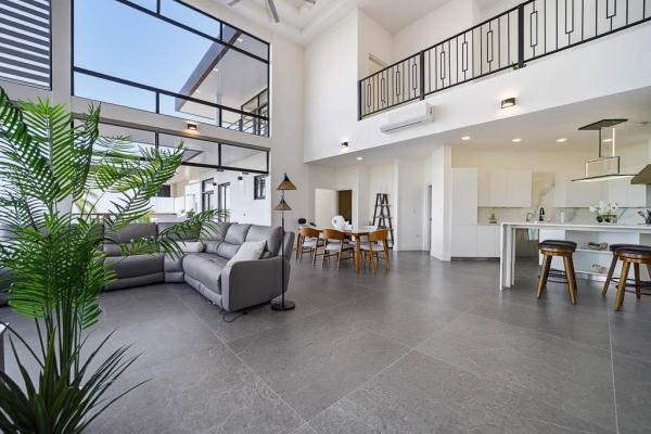 Modern ocean view home in los destiladeros