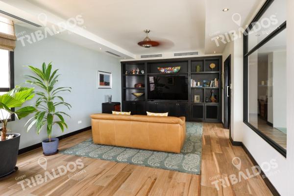 Penthouse 2 niveles frente al mar con terraza en coco del mar