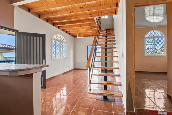 3 bedroom home with loft in alto boquete