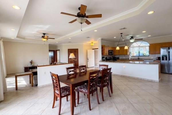 Casa de tres habitaciones en venta en alto boquete
