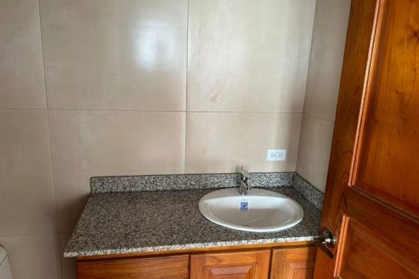 Casa en venta – vista a al mar en el calvario