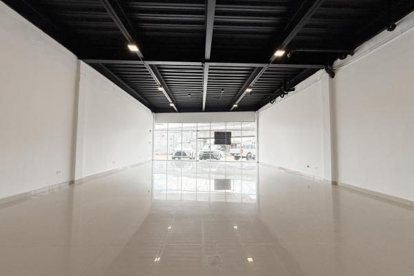 Commercial premises in galería cincuentenario